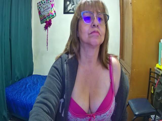 Live sex webcam photo for Tatixxx_ #269089765