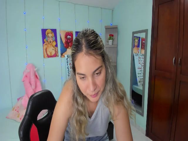 Live sex webcam photo for PAULETTE_FAVE #269103630