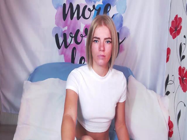 Live sex webcam photo for Lana_Roy #269104342