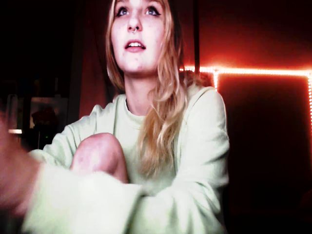 Live sex webcam photo for Whorde #269097927