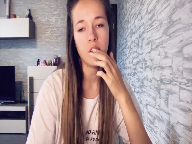 Live sex webcam photo for YourSonya_ #269093161