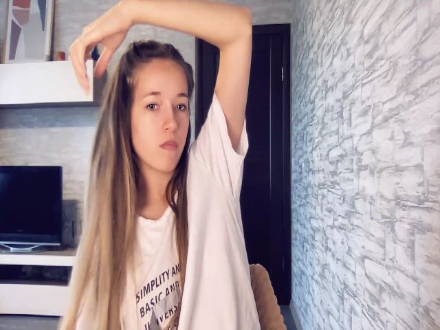Live sex webcam photo for YourSonya_ #269093659