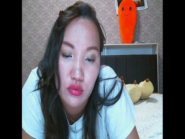 Live sex webcam photo for AhegaoMoli #269099275