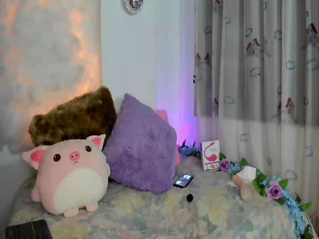 Live sex webcam photo for SweetyJanne #269093678
