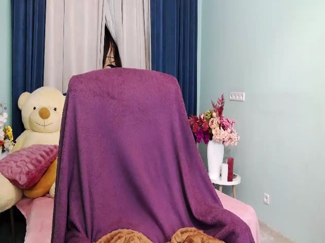 Live sex webcam photo for XRoxxxy #269093731