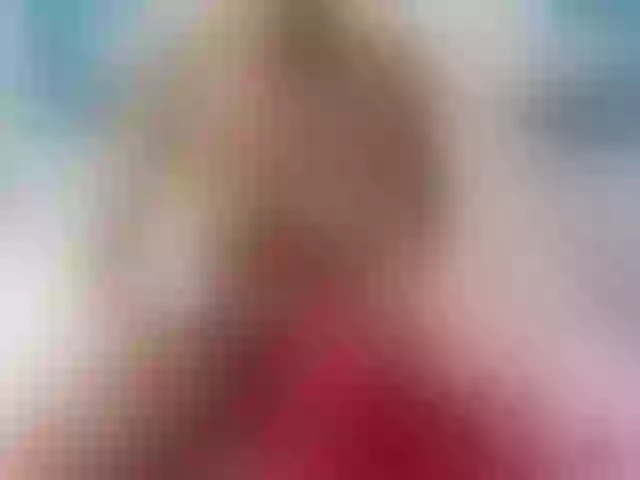 Live sex webcam photo for RosieHazel #269102312