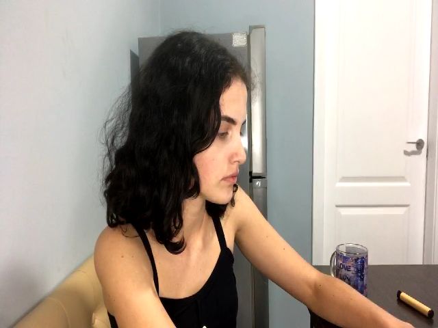 Live sex webcam photo for Sweety_Sharon #269087437