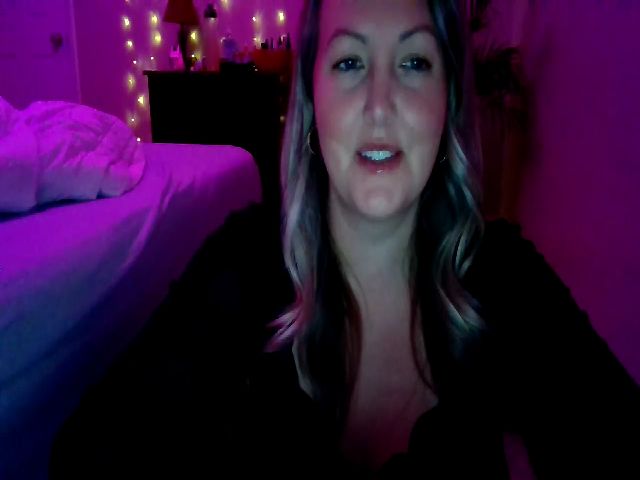 Live sex webcam photo for SexiiSecret #269087501