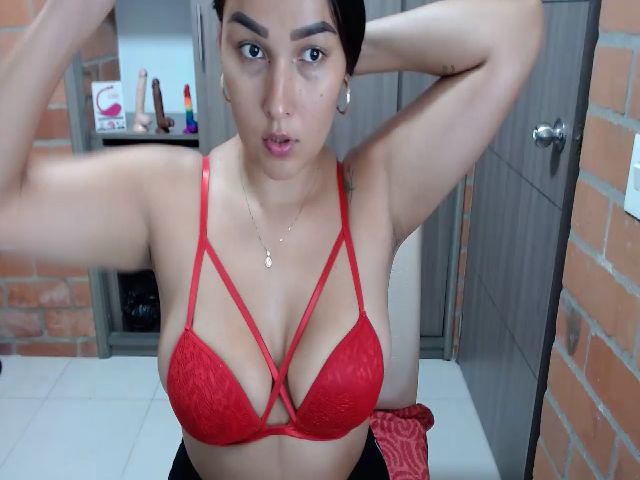 Live sex webcam photo for Samy_candy #269097618