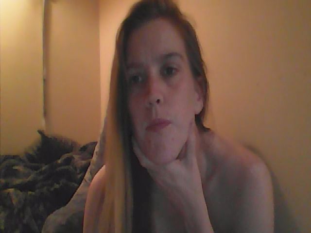 Live sex webcam photo for KatMcsAss #269089497