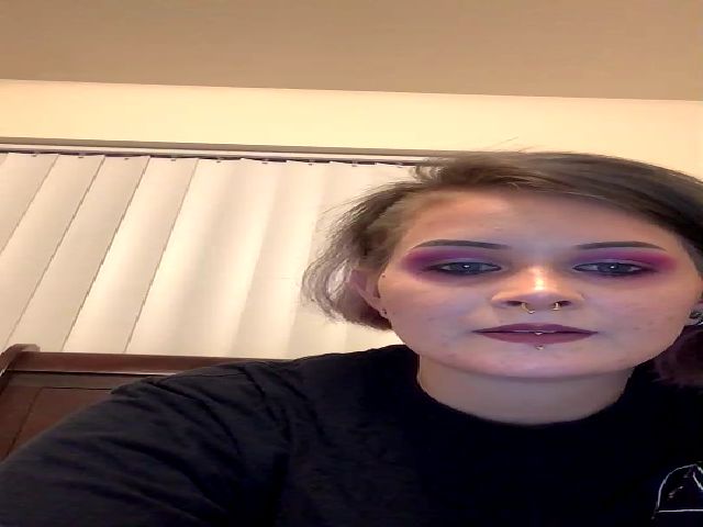 Live sex webcam photo for OctoberFoxx #269092989