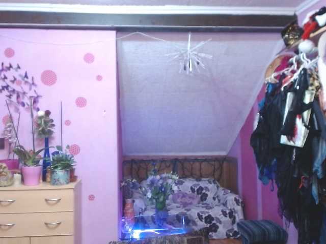 Live sex webcam photo for Elmira63 #269117995