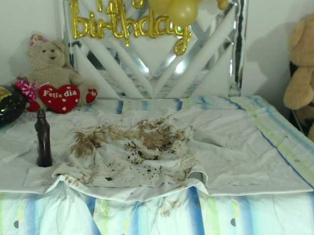 Live sex webcam photo for SweetBarbie #269107236