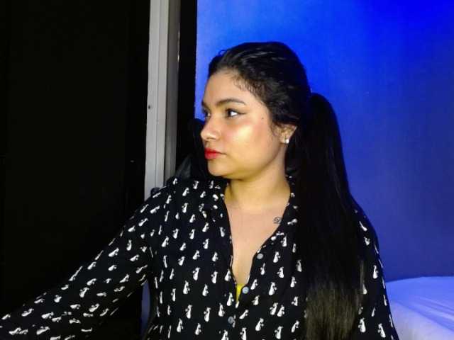 Live sex webcam photo for lolaastars1 #269108294