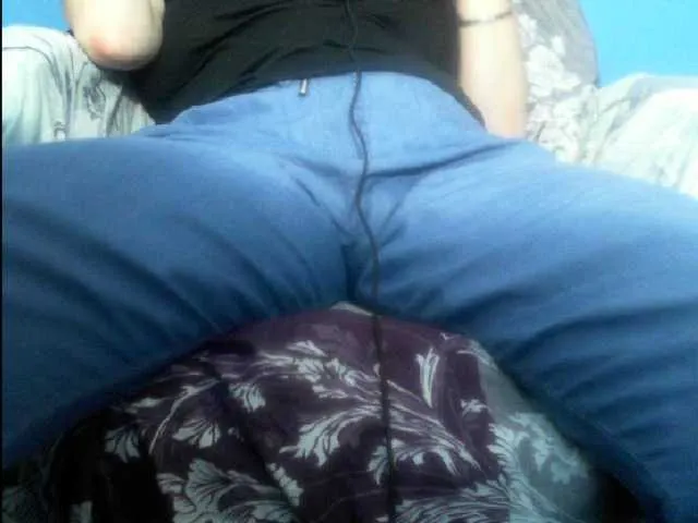 Live sex webcam photo for YourDesire36 #269123695