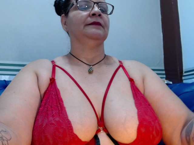 Live sex webcam photo for LauraRiley #269123223