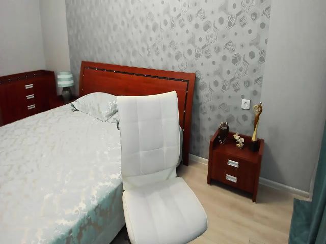 Live sex webcam photo for Auroraa__ #269110257