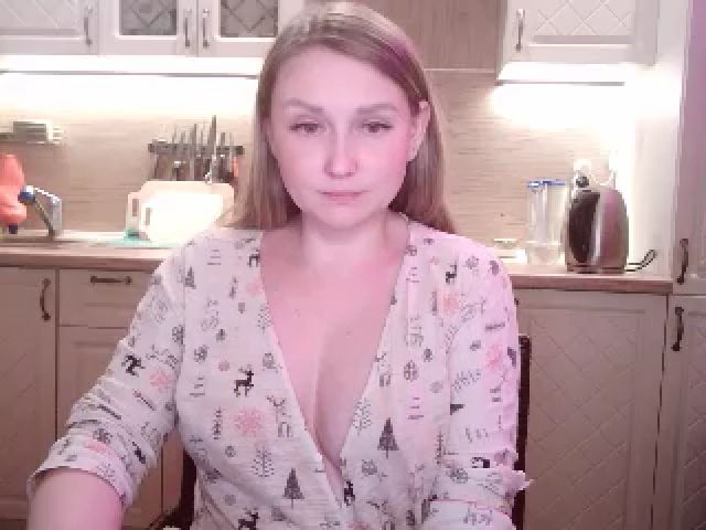 Live sex webcam photo for JaneGrey111 #269126740