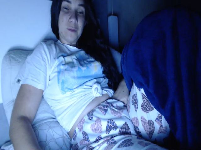 Live sex webcam photo for Joanne7 #269112113