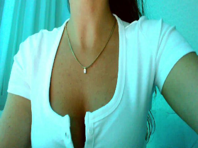 Live sex webcam photo for Amber_Fry #269125957