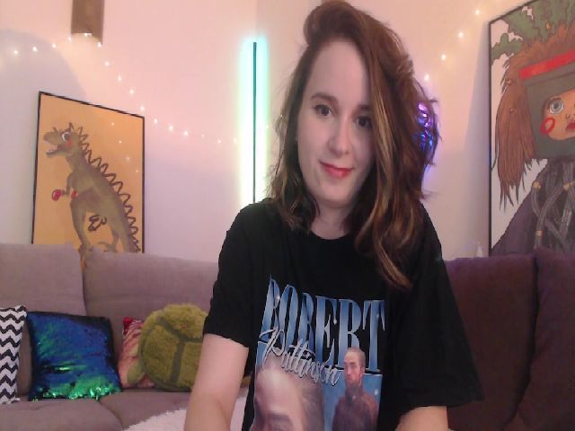 Live sex webcam photo for LizzyPeach #269125847