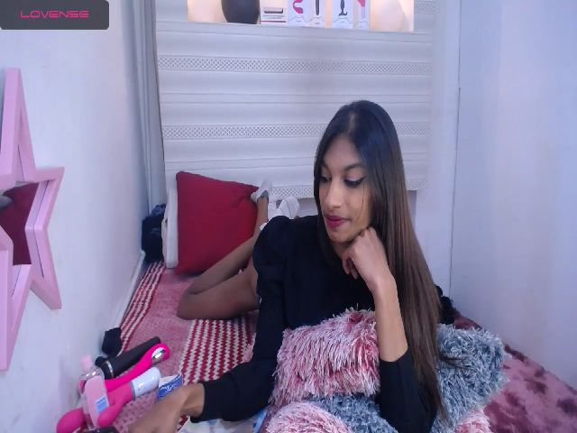 Live sex webcam photo for Silky_indian #269106451
