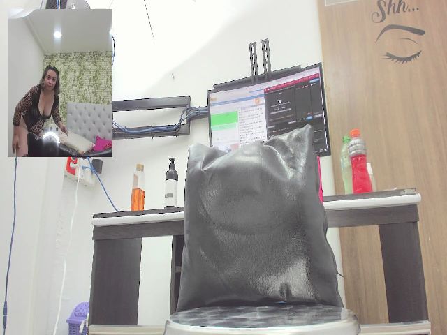 Live sex webcam photo for HilaryMoon #269108975