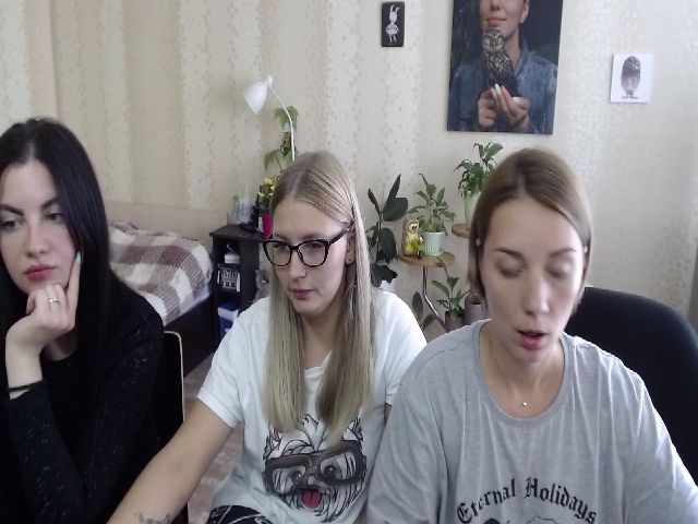 Live sex webcam photo for Emi_lywild #269119022