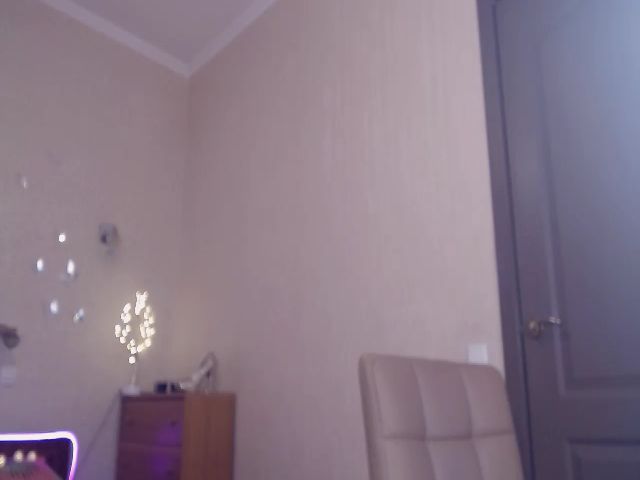 Live sex webcam photo for JessieBree #269116029