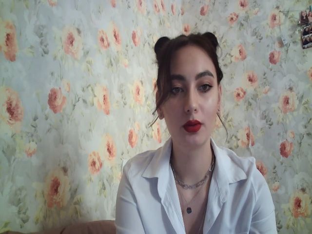 Live sex webcam photo for lolly_hollyy #269116945