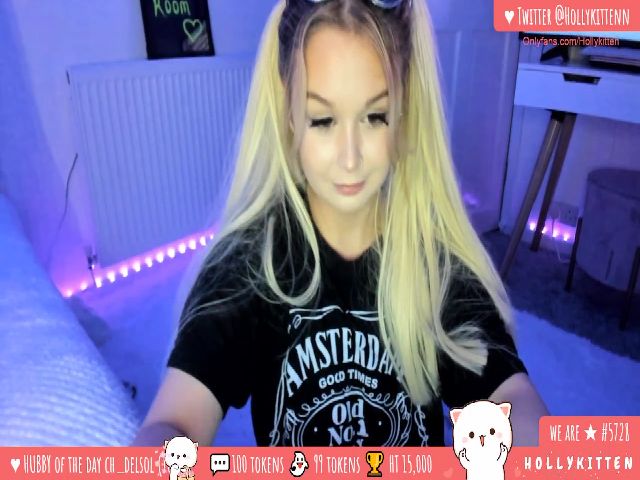 Live sex webcam photo for Hollykittenn #269124787