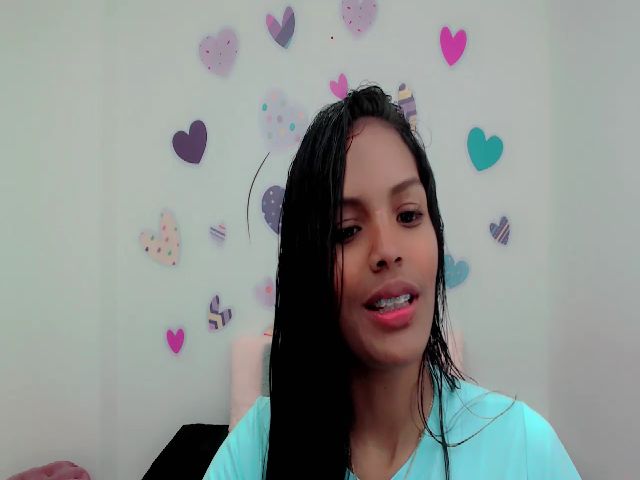 Live sex webcam photo for IvannaSofia20 #269117925