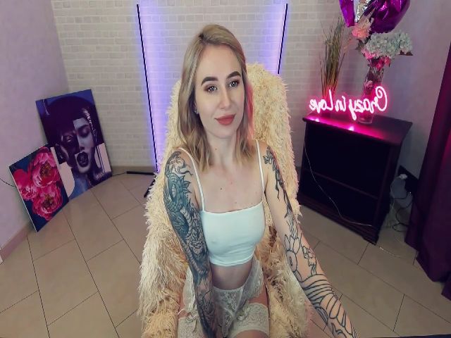 Live sex webcam photo for ArolinaNigh #269128062