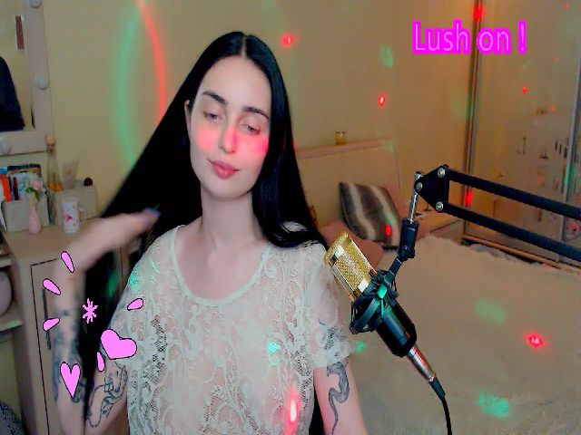 Live sex webcam photo for sunshinebabee #269116047