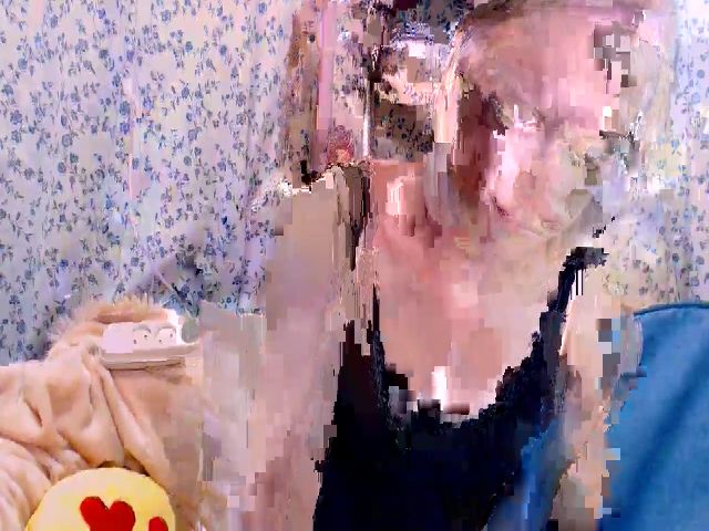 Live sex webcam photo for NoNameGirle #269109519