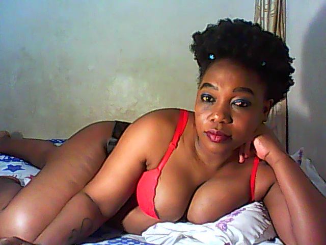 Live sex webcam photo for AfriPrincess #269128031