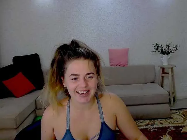 Live sex webcam photo for SonyaBekker #269118177