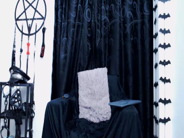 Live sex webcam photo for Lia_izumy #269110192