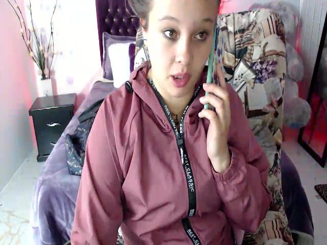 Live sex webcam photo for Patty_squirt #269109279
