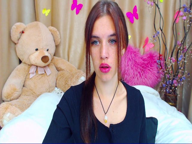 Live sex webcam photo for BlueAbelle #269111487