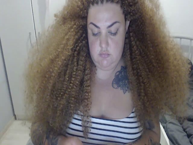 Live sex webcam photo for Smiley_doll #269125734