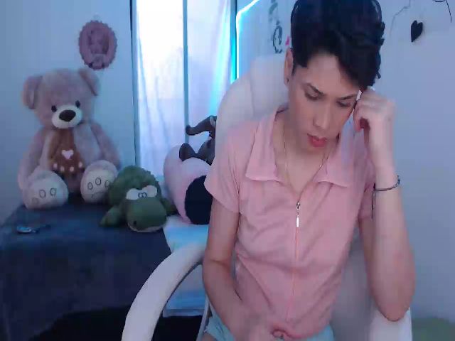 Live sex webcam photo for Laura_R23 #269122010