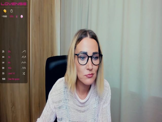 Live sex webcam photo for SecretDream #269115483