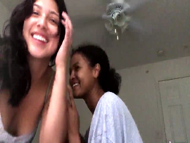 Live sex webcam photo for Teentakenthot #269127864