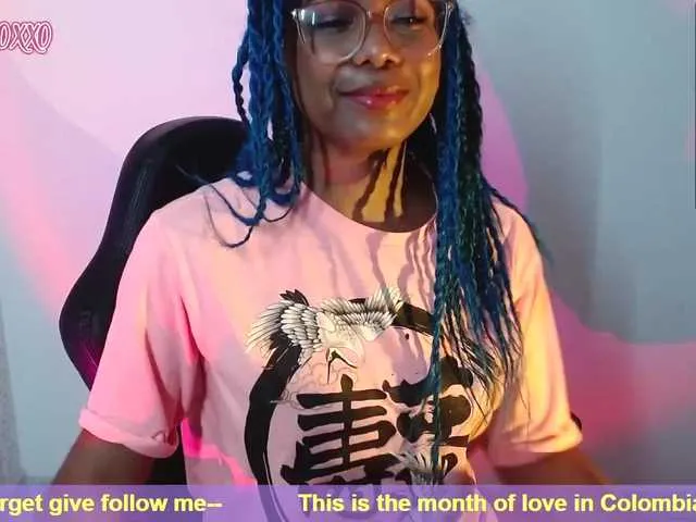 Live sex webcam photo for charlieoxxo #269107480