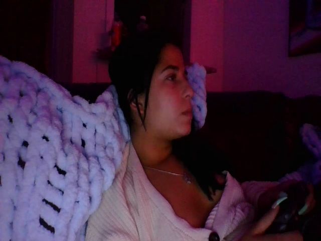 Live sex webcam photo for Venussenpai #269109585