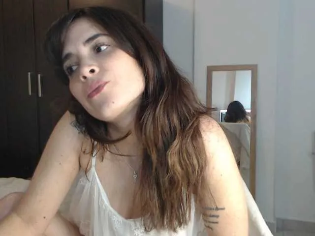 Live sex webcam photo for orianastevens #269107195