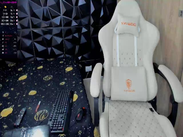 Live sex webcam photo for I_am_taty1 #269125726