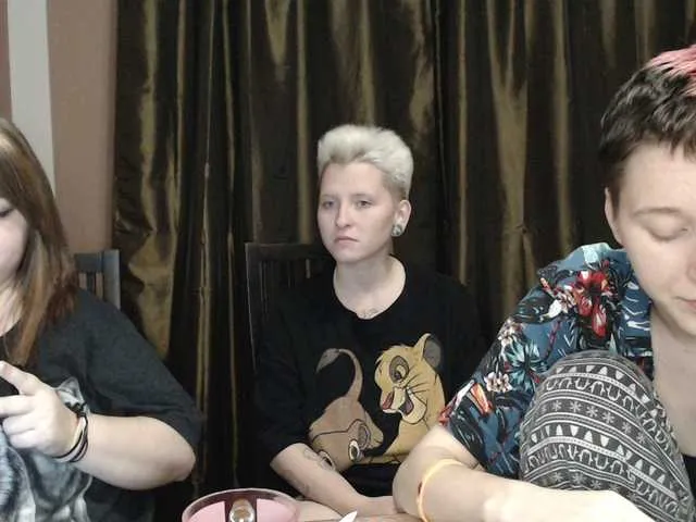 Live sex webcam photo for BugaGirls #269128531