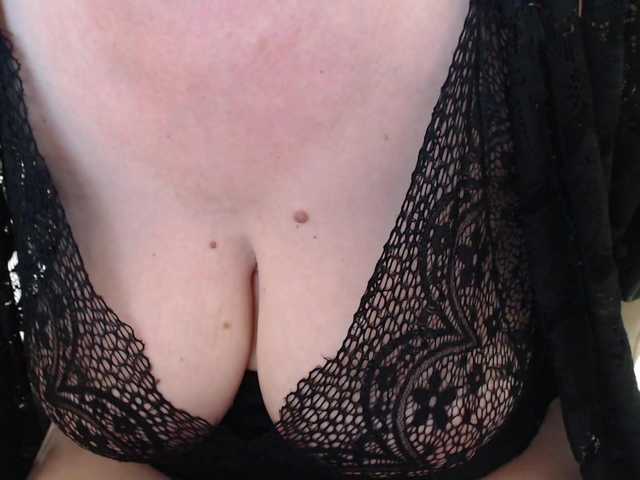 Live sex webcam photo for MadamSG #269143596